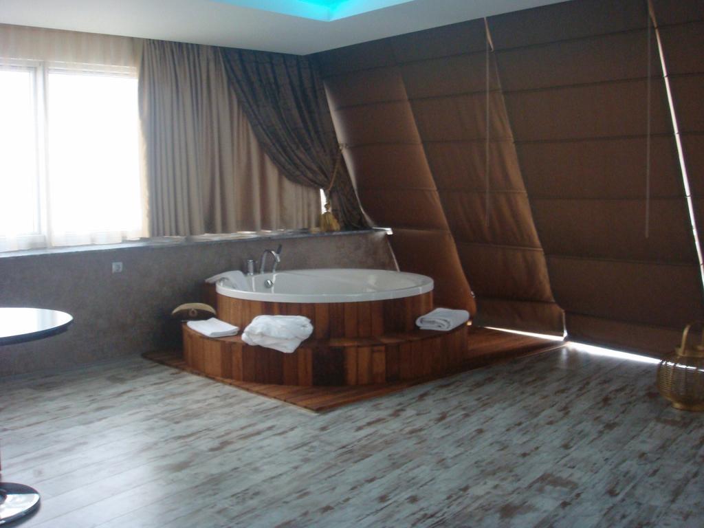 Golden Palas Hotel Черкезкёй Экстерьер фото